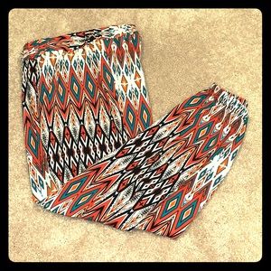Multicolored print pants - barely worn